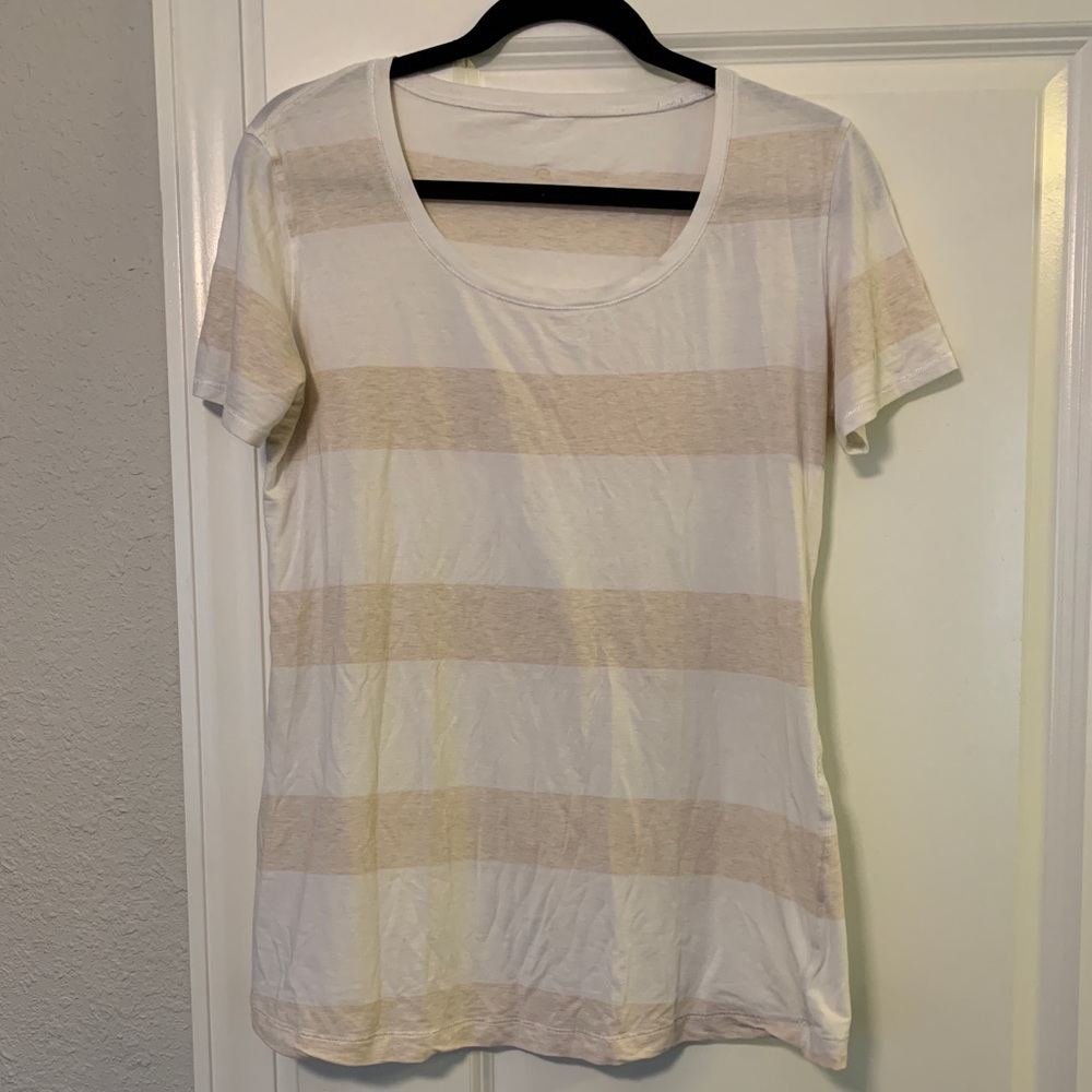 lululemon scoop neck short sleeve tee